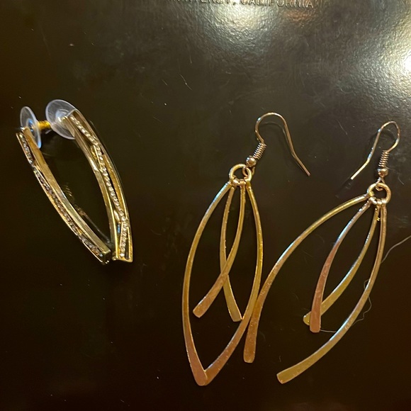 Two pair of dangle earrings ready to be fancy! Gold arc and gold strands. - Picture 1 of 5